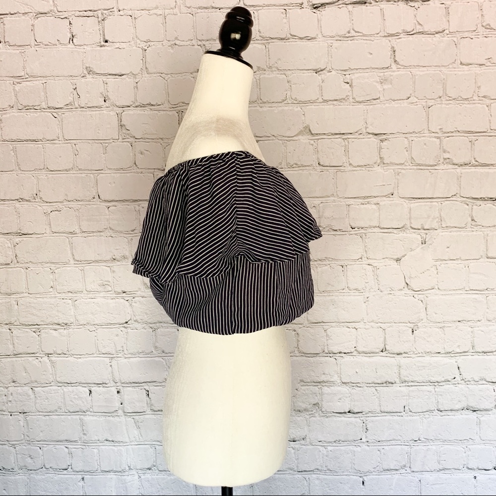 Bundle 2/$10 Nautical Ruffle Crop Top - Picture 2 of 4